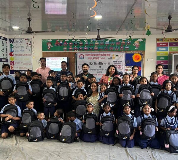 School Kit Distribution 01