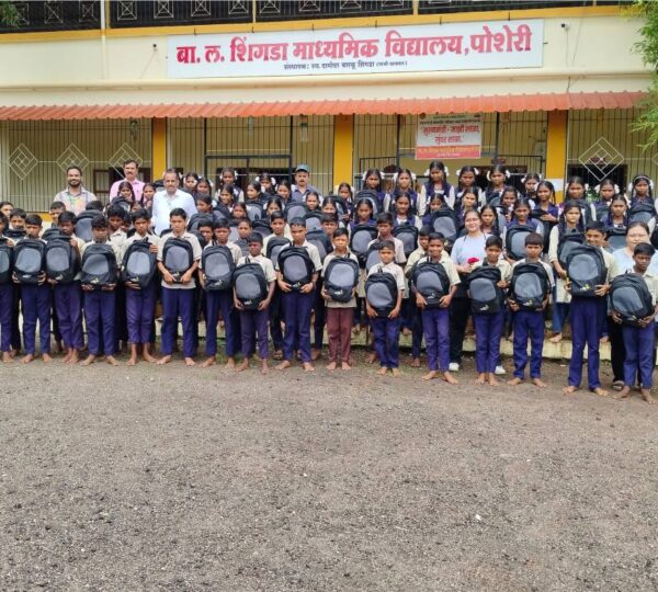 School Kit Distribution 03