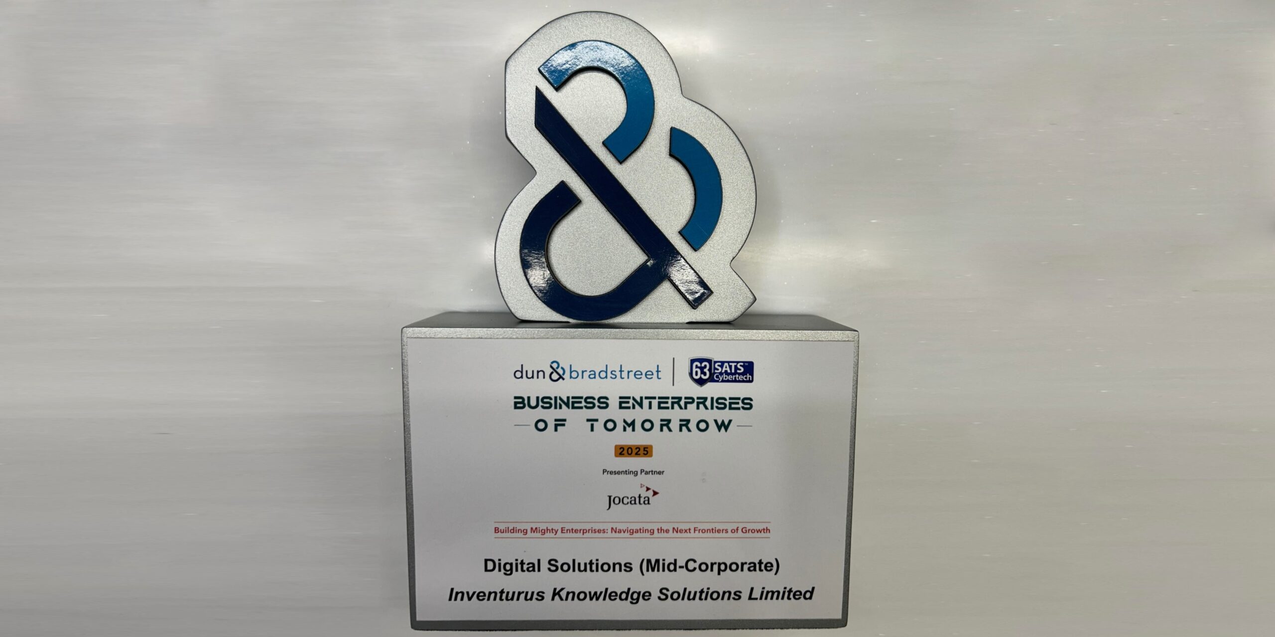 dun & bradstreet award